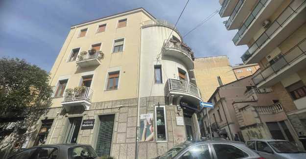 LOCALE COMMERCIALE VIA MARIO GRECO