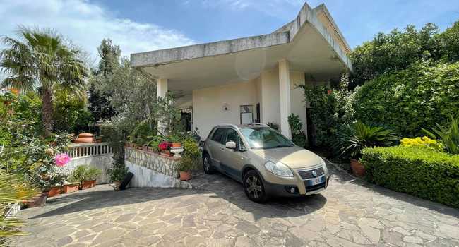 VILLA UNIFAMILIARE